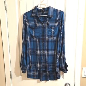 Jessica Simpson Medium Casual Blue Plaid Pattern Long Sleeve Shirt